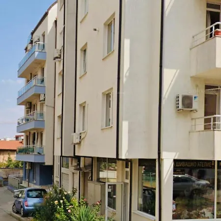 Cozy Kids Friendly Апартамент